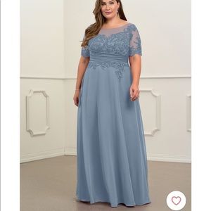 Azazie Raissa gown/dress - plus size